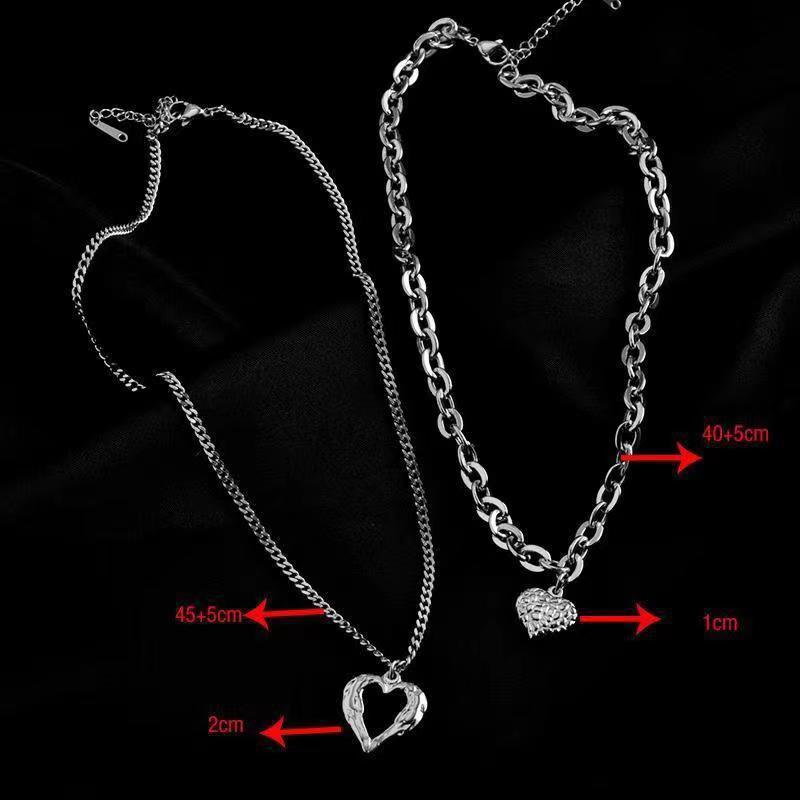 Collier en acier titane avec ailes d'ange et pendentif en forme de cœur pour femme, accessoire de fête, bijou tendance de haute qualité, idéal comme cadeau