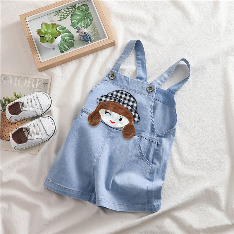 Salopettes, jeans et vêtements pour enfants